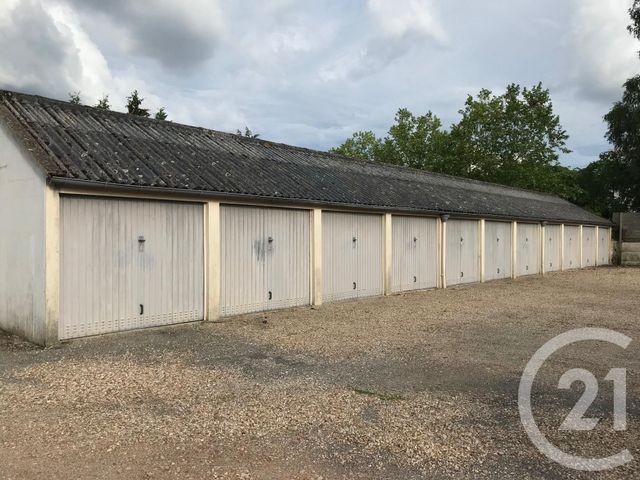 Parking à louer - 14 m2 - ROMORANTIN LANTHENAY - 41 - CENTRE Parking à louer - 14 m2 - ROMORANTIN LANTHENAY - 41 - CENTRE