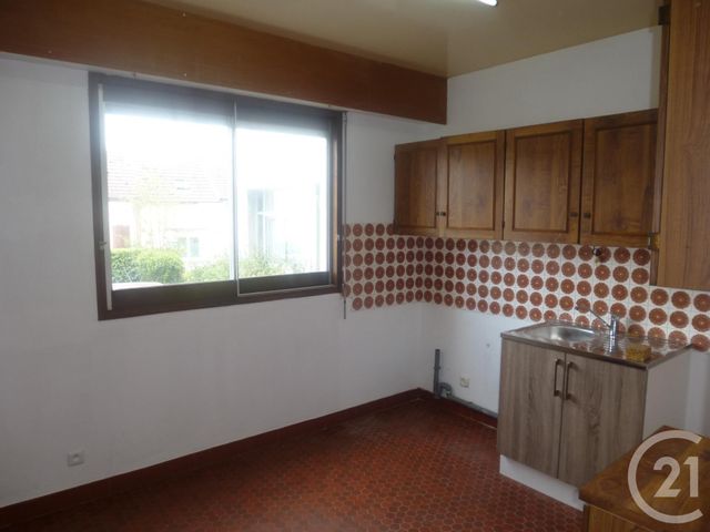 Appartement F4 à louer - 4 pièces - 94,08 m2 - ROMORANTIN LANTHENAY - 41 - CENTRE Appartement F4 à louer - 4 pièces - 94,08 m2 - ROMORANTIN LANTHENAY - 41 - CENTRE