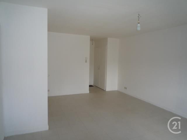 Studio à louer - 1 pièce - 31 m2 - ROMORANTIN LANTHENAY - 41 - CENTRE Studio à louer - 1 pièce - 31 m2 - ROMORANTIN LANTHENAY - 41 - CENTRE