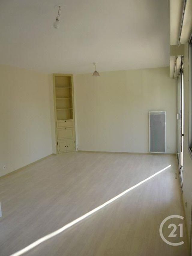 Studio à louer - 1 pièce - 32,99 m2 - ROMORANTIN LANTHENAY - 41 - CENTRE Studio à louer - 1 pièce - 32,99 m2 - ROMORANTIN LANTHENAY - 41 - CENTRE