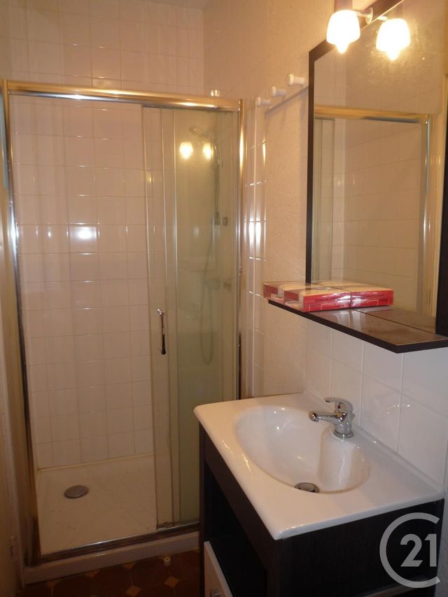 Maison à louer - 2 pièces - 38,60 m2 - MUR DE SOLOGNE - 41 - CENTRE Maison à louer - 2 pièces - 38,60 m2 - MUR DE SOLOGNE - 41 - CENTRE