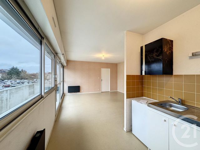 Appartement F2 à louer - 2 pièces - 49 m2 - Romorantin Lanthenay - 41 - CENTRE