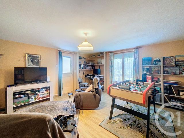 Maison à vendre - 7 pièces - 165 m2 - Dun Le Poelier - 36 - CENTRE