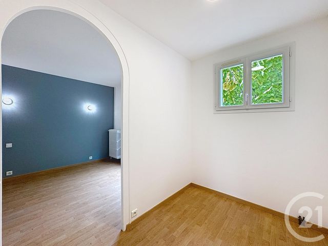 Maison à vendre - 6 pièces - 117 m2 - Chabris - 36 - CENTRE