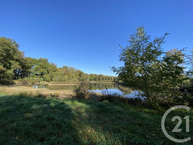 Maison à vendre - 4 pièces - 180 m2 - 18 - CENTRE