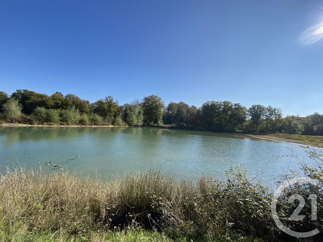 Maison à vendre - 4 pièces - 180 m2 - 18 - CENTRE