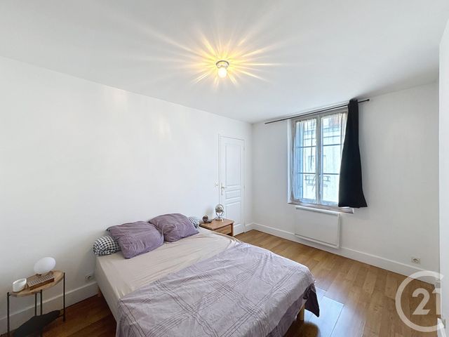 Afficher la photo en grand Appartement F2 à louer - 3 pièces - 55 m2 - Romorantin Lanthenay - 41 - CENTRE