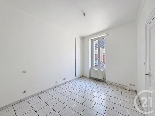 Maison &agrave; louer - 3 pi&egrave;ces - 64 m2 - Romorantin Lanthenay - 41 - CENTRE