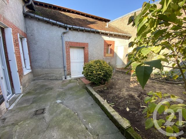 Maison &agrave; louer - 3 pi&egrave;ces - 64 m2 - Romorantin Lanthenay - 41 - CENTRE