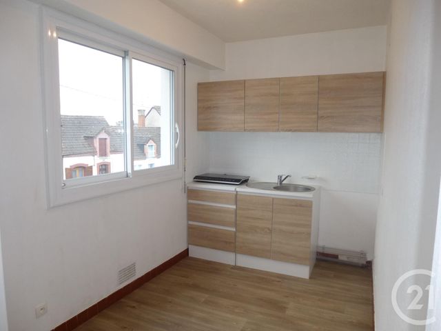 Appartement F2 à louer - 2 pièces - 53 m2 - Romorantin Lanthenay - 41 - CENTRE