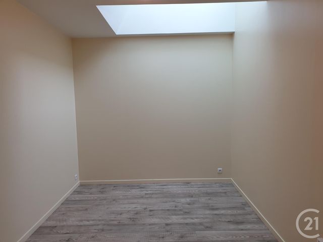 Appartement F2 &agrave; louer - 2 pi&egrave;ces - 50 m2 - Romorantin Lanthenay - 41 - CENTRE