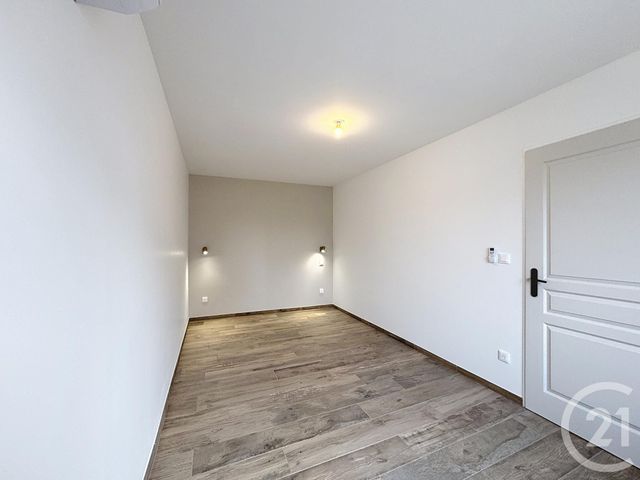 Appartement &agrave; louer - 3 pi&egrave;ces - 67,72 m2 - Romorantin Lanthenay - 41 - CENTRE