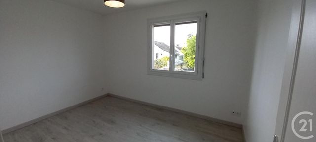 Maison &agrave; louer - 4 pi&egrave;ces - 68 m2 - Gievres - 41 - CENTRE