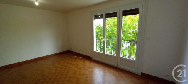 Maison &agrave; louer - 4 pi&egrave;ces - 68 m2 - Gievres - 41 - CENTRE