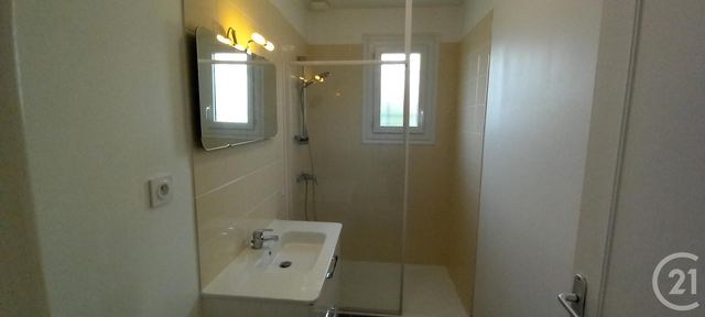 Maison &agrave; louer - 4 pi&egrave;ces - 68 m2 - Gievres - 41 - CENTRE