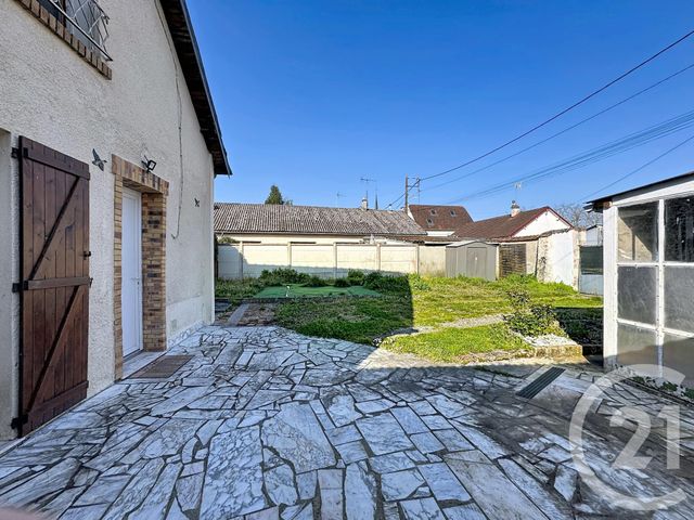 Maison &agrave; louer - 4 pi&egrave;ces - 79 m2 - Romorantin Lanthenay - 41 - CENTRE