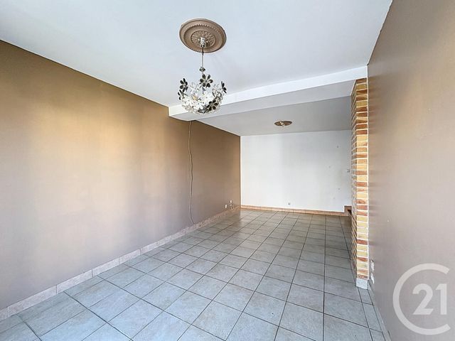 Maison &agrave; louer - 4 pi&egrave;ces - 79 m2 - Romorantin Lanthenay - 41 - CENTRE