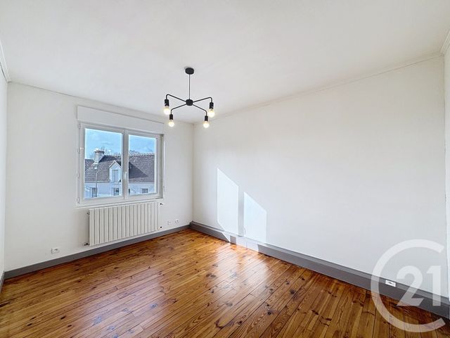 Maison &agrave; louer - 4 pi&egrave;ces - 77,25 m2 - Pruniers En Sologne - 41 - CENTRE