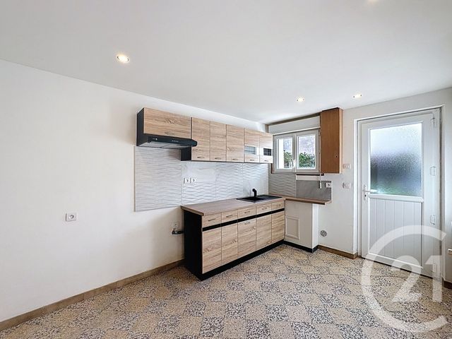 Maison &agrave; louer - 4 pi&egrave;ces - 77,25 m2 - Pruniers En Sologne - 41 - CENTRE