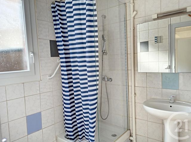 Appartement F3 &agrave; louer - 3 pi&egrave;ces - 52 m2 - Romorantin Lanthenay - 41 - CENTRE