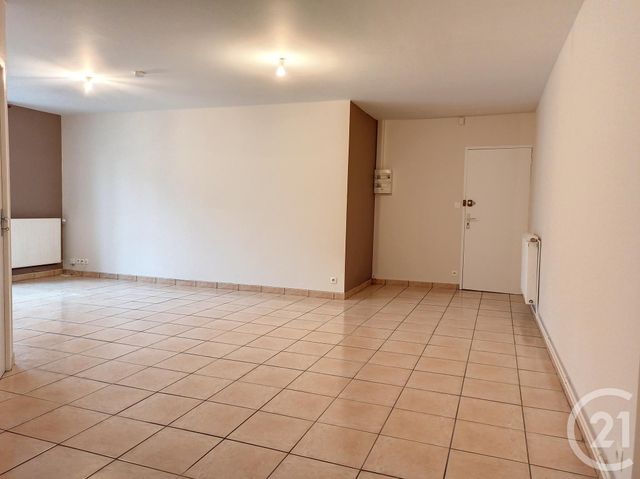 Appartement F2 &agrave; louer - 2 pi&egrave;ces - 50 m2 - Romorantin Lanthenay - 41 - CENTRE