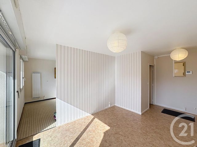 Appartement F2 &agrave; louer - 2 pi&egrave;ces - 41 m2 - Romorantin Lanthenay - 41 - CENTRE