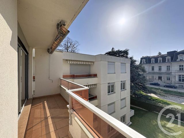 Appartement F2 &agrave; louer - 2 pi&egrave;ces - 41 m2 - Romorantin Lanthenay - 41 - CENTRE