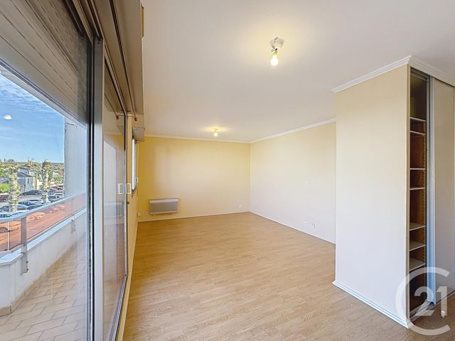Appartement Studio &agrave; louer - 1 pi&egrave;ce - 34 m2 - Romorantin Lanthenay - 41 - CENTRE