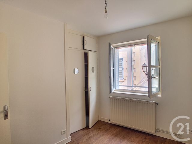 Appartement F3 &agrave; louer - 3 pi&egrave;ces - 52,80 m2 - Romorantin Lanthenay - 41 - CENTRE