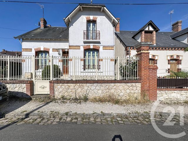 Maison &agrave; louer - 5 pi&egrave;ces - 101,74 m2 - Romorantin Lanthenay - 41 - CENTRE