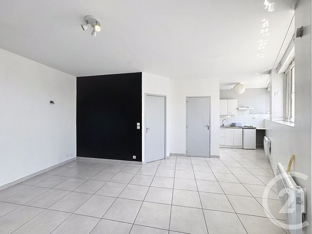 Maison &agrave; louer - 2 pi&egrave;ces - 39 m2 - Romorantin Lanthenay - 41 - CENTRE