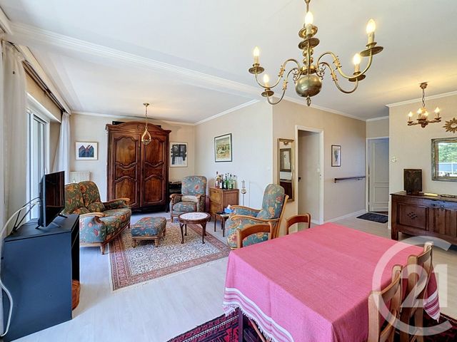 Appartement &agrave; vendre - 5 pi&egrave;ces - 99,07 m2 - Romorantin Lanthenay - 41 - CENTRE