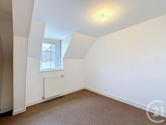 Appartement F4 &agrave; louer - 4 pi&egrave;ces - 78 m2 - Romorantin Lanthenay - 41 - CENTRE