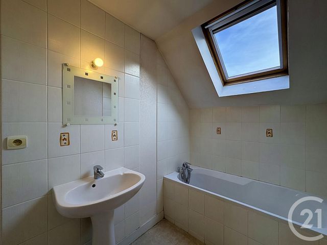 Appartement F4 &agrave; louer - 4 pi&egrave;ces - 78 m2 - Romorantin Lanthenay - 41 - CENTRE