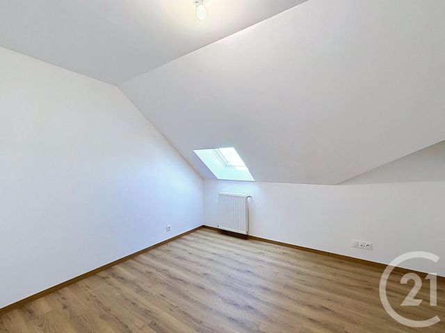 Appartement &agrave; louer - 4 pi&egrave;ces - 72,08 m2 - Romorantin Lanthenay - 41 - CENTRE