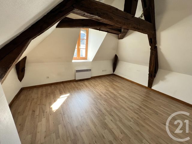 Appartement Duplex &agrave; louer - 2 pi&egrave;ces - 33 m2 - Romorantin Lanthenay - 41 - CENTRE