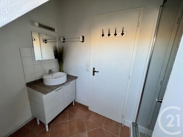 Appartement Duplex &agrave; louer - 2 pi&egrave;ces - 33 m2 - Romorantin Lanthenay - 41 - CENTRE
