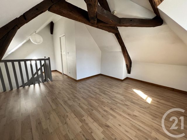 Appartement Duplex &agrave; louer - 2 pi&egrave;ces - 33 m2 - Romorantin Lanthenay - 41 - CENTRE