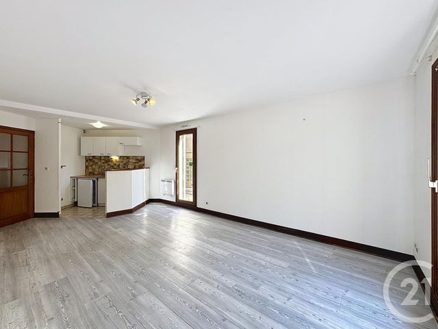 Appartement Studio &agrave; vendre - 1 pi&egrave;ce - 34,70 m2 - Romorantin Lanthenay - 41 - CENTRE