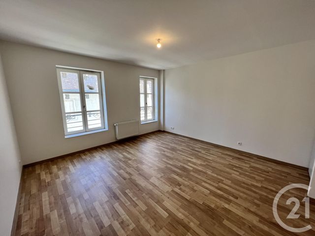 Maison &agrave; louer - 4 pi&egrave;ces - 126,60 m2 - Romorantin Lanthenay - 41 - CENTRE