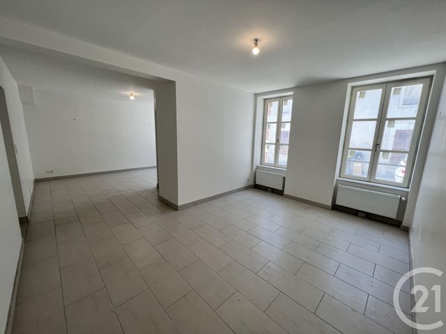 Maison &agrave; louer - 4 pi&egrave;ces - 126,60 m2 - Romorantin Lanthenay - 41 - CENTRE