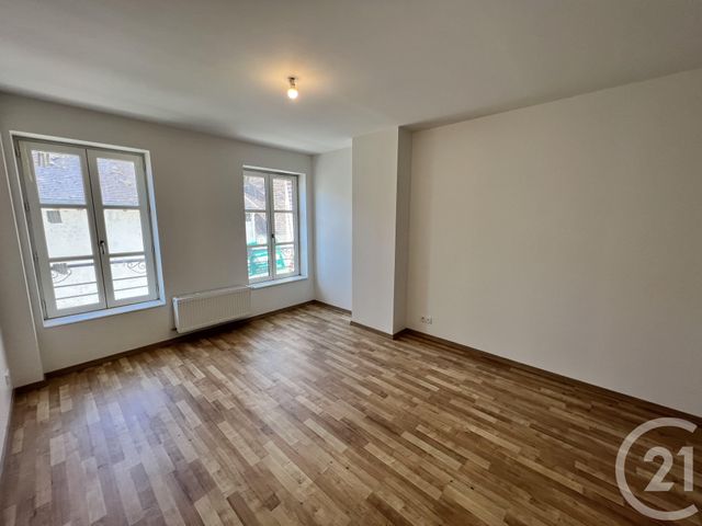 Maison &agrave; louer - 4 pi&egrave;ces - 126,60 m2 - Romorantin Lanthenay - 41 - CENTRE