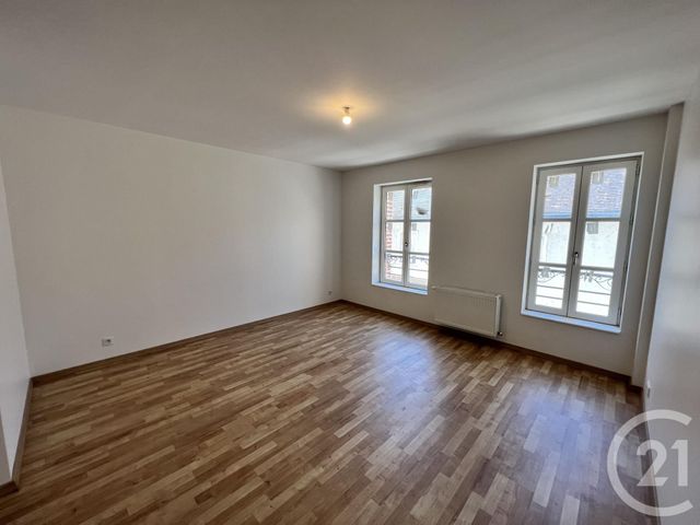 Maison &agrave; louer - 4 pi&egrave;ces - 126,60 m2 - Romorantin Lanthenay - 41 - CENTRE