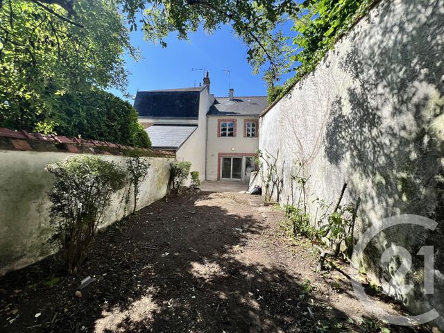 Maison &agrave; louer - 4 pi&egrave;ces - 126,60 m2 - Romorantin Lanthenay - 41 - CENTRE