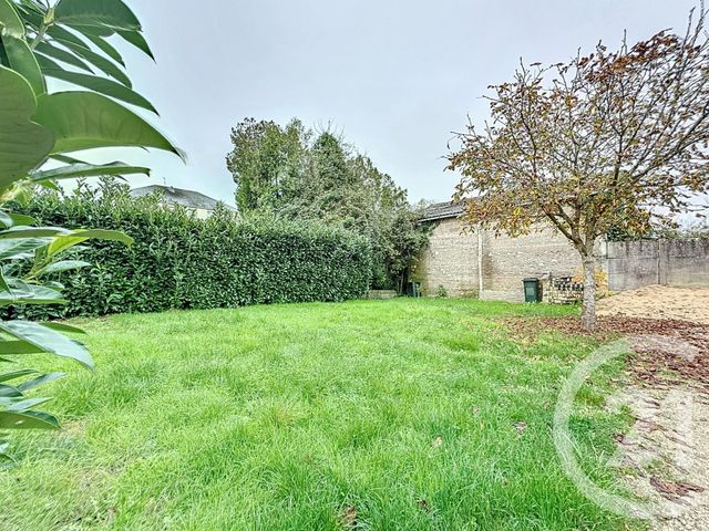Maison &agrave; louer - 2 pi&egrave;ces - 62 m2 - Selles Sur Cher - 41 - CENTRE