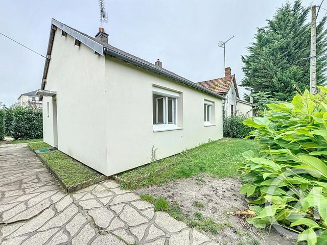 Maison &agrave; louer - 2 pi&egrave;ces - 62 m2 - Selles Sur Cher - 41 - CENTRE