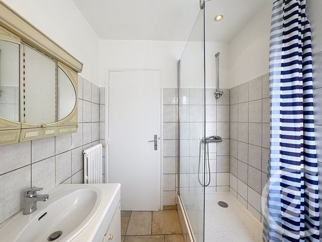 Appartement F2 &agrave; louer - 2 pi&egrave;ces - 47 m2 - Romorantin Lanthenay - 41 - CENTRE