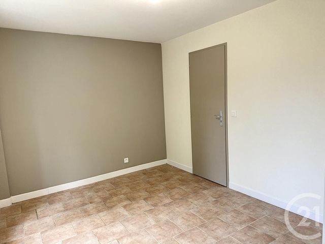 Appartement F3 &agrave; louer - 3 pi&egrave;ces - 58 m2 - Romorantin Lanthenay - 41 - CENTRE