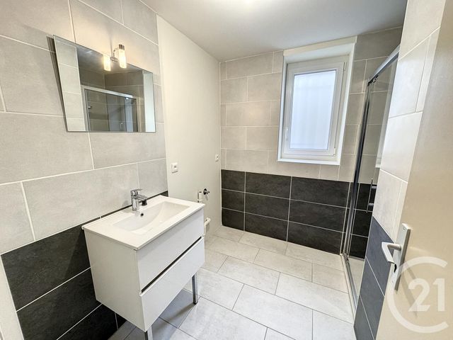 Appartement F3 &agrave; louer - 3 pi&egrave;ces - 58 m2 - Romorantin Lanthenay - 41 - CENTRE
