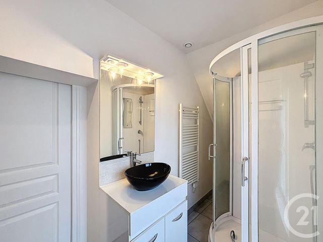 Maison &agrave; louer - 3 pi&egrave;ces - 69 m2 - Romorantin Lanthenay - 41 - CENTRE